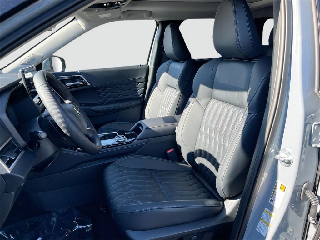 2026 Mitsubishi Outlander SEL