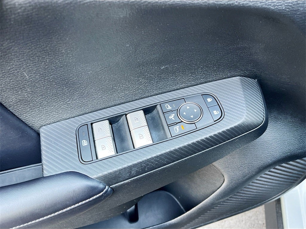 2024 Mitsubishi Outlander Base