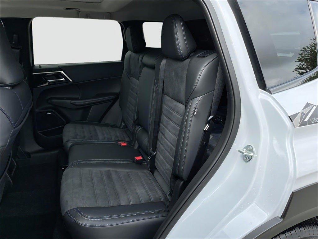 2025 Mitsubishi Outlander Trail Edition