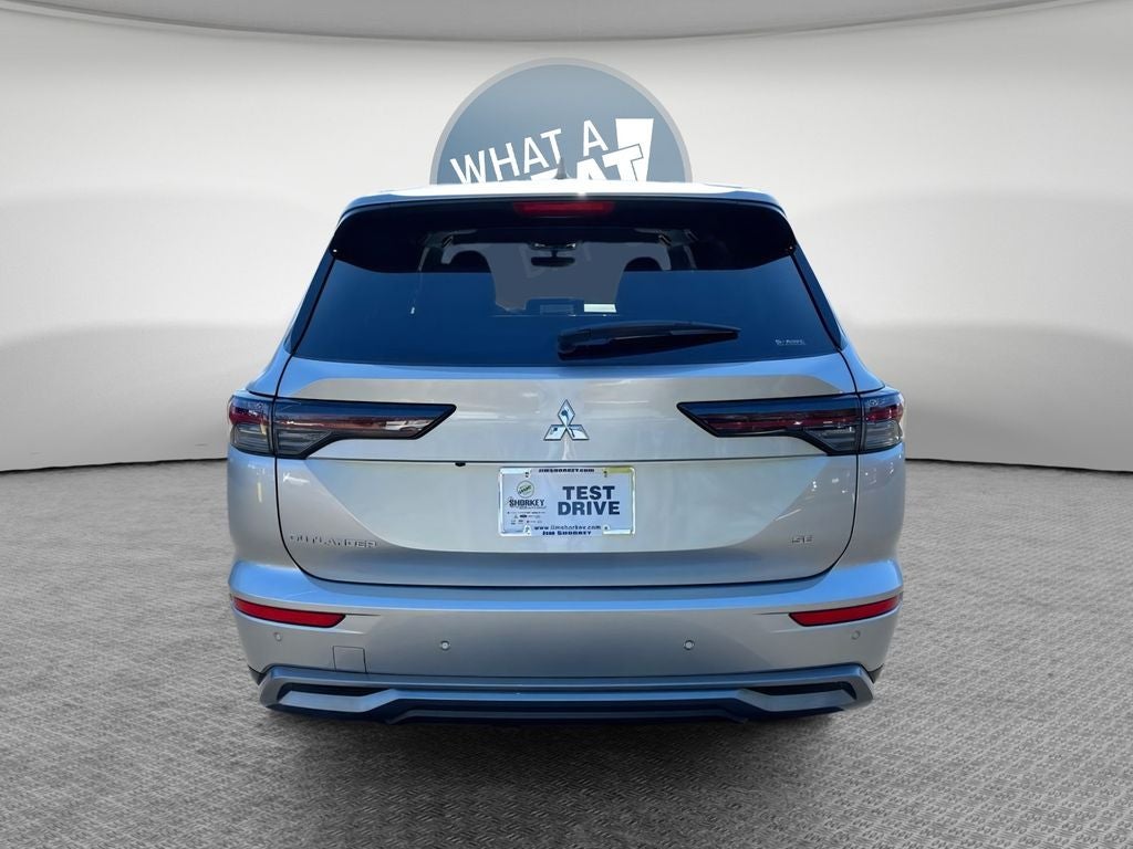 2026 Mitsubishi Outlander SE