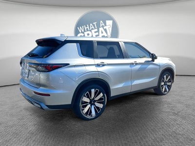 2026 Mitsubishi Outlander SE