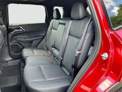 2025 Mitsubishi Outlander PHEV Base