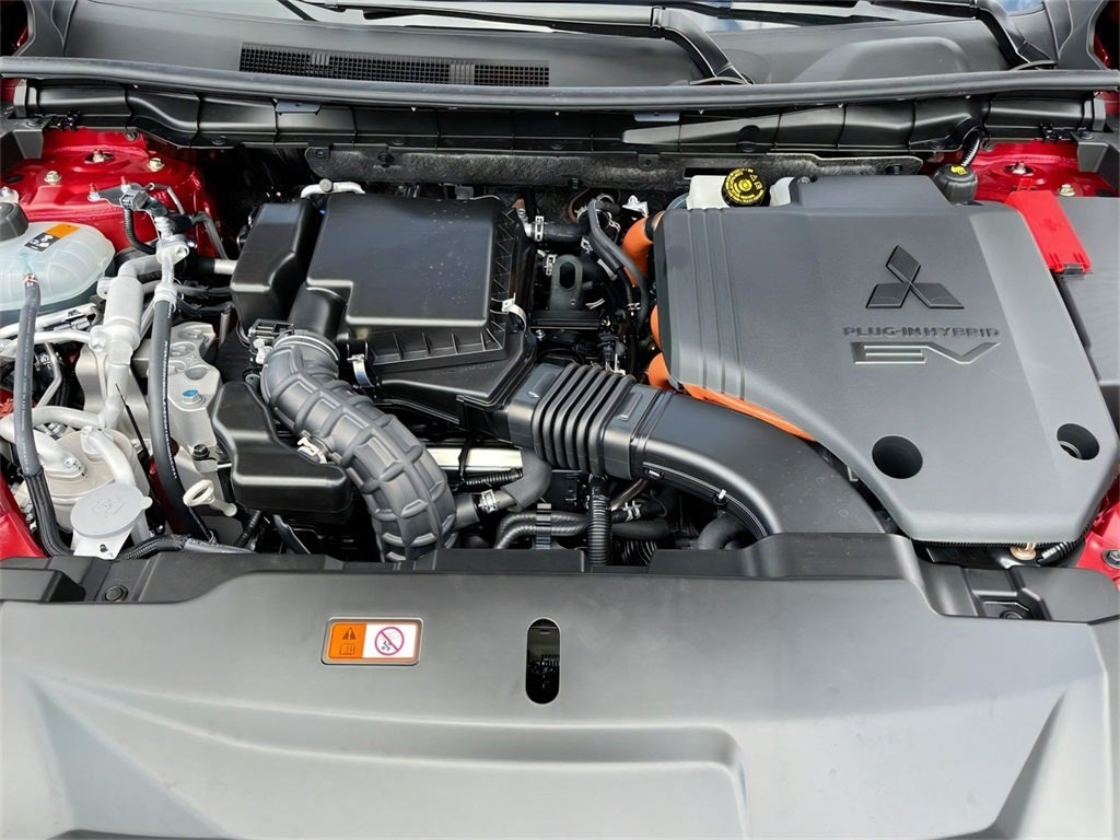 2025 Mitsubishi Outlander PHEV Base