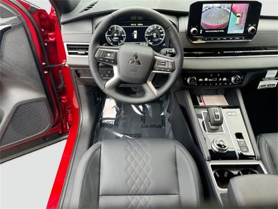 2025 Mitsubishi Outlander PHEV Base