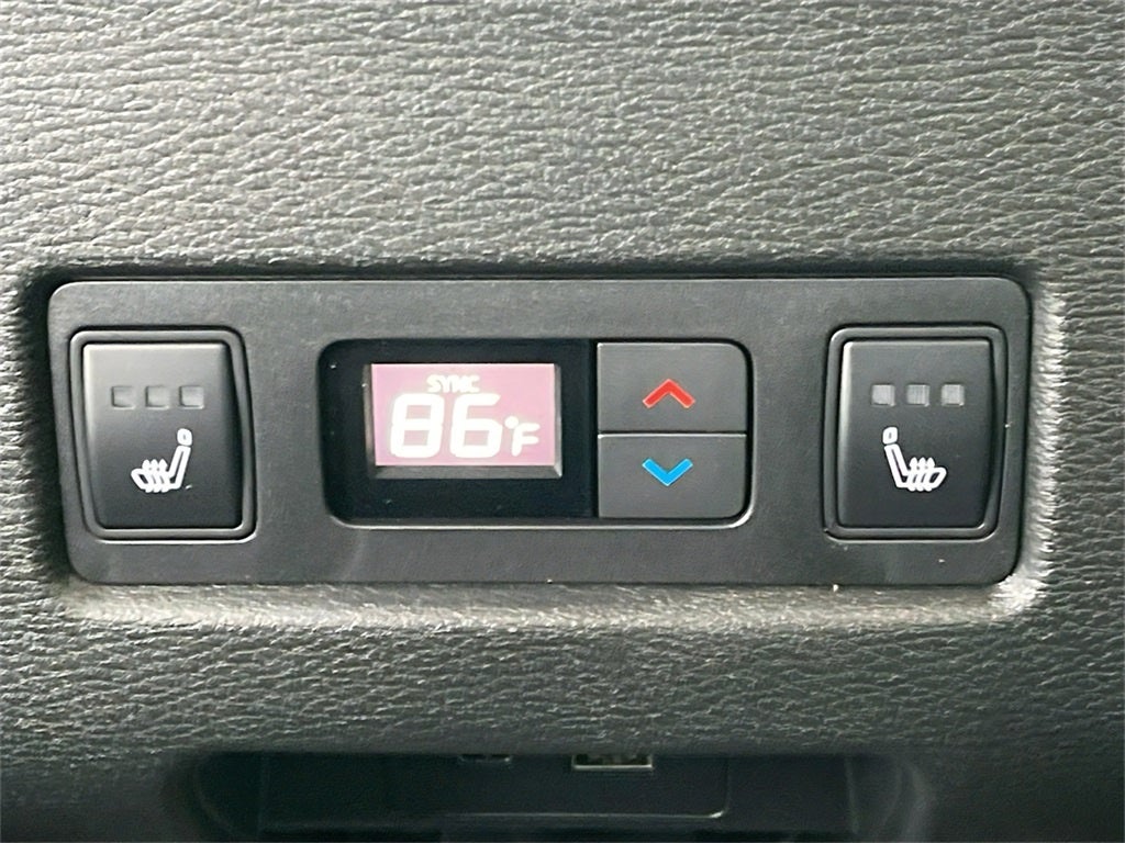 2025 Mitsubishi Outlander PHEV Base