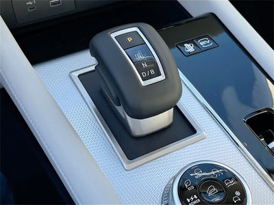 2025 Mitsubishi Outlander PHEV SEL