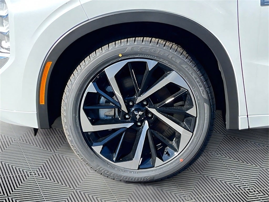 2025 Mitsubishi Outlander PHEV SEL