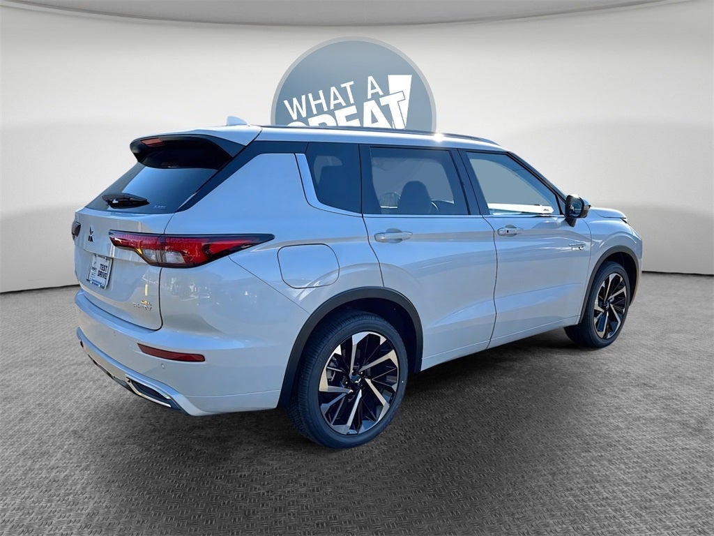 2025 Mitsubishi Outlander PHEV SEL