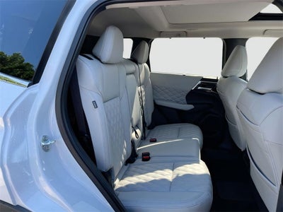 2025 Mitsubishi Outlander PHEV SEL