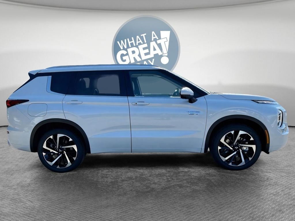2025 Mitsubishi Outlander PHEV SEL