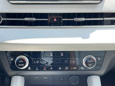 2025 Mitsubishi Outlander PHEV SEL