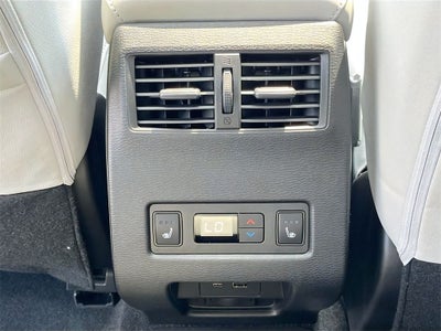 2025 Mitsubishi Outlander PHEV SEL