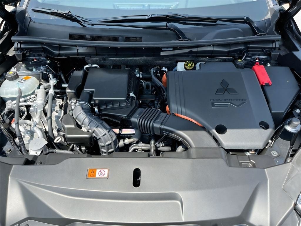 2025 Mitsubishi Outlander PHEV SEL