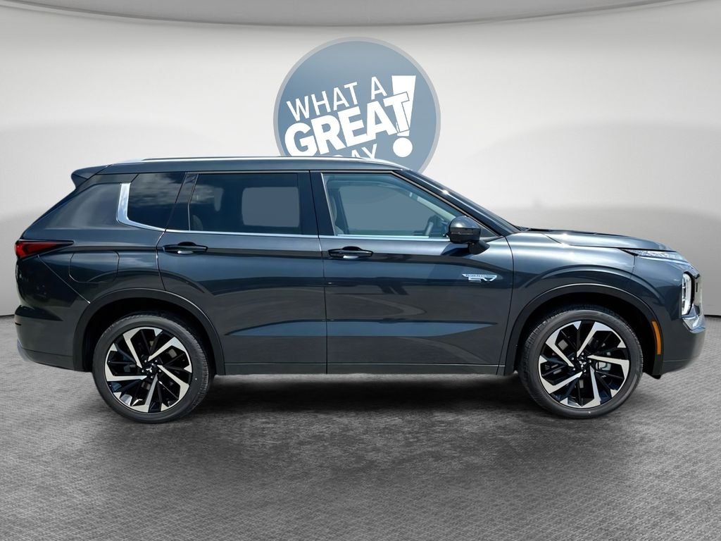 2025 Mitsubishi Outlander PHEV SEL