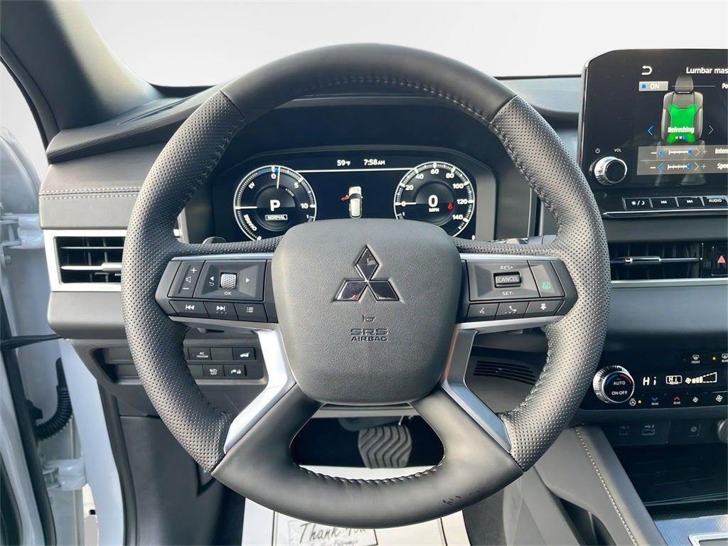 2025 Mitsubishi Outlander PHEV Base