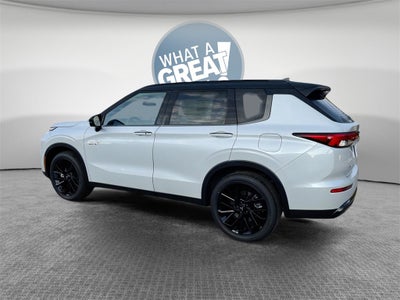 2025 Mitsubishi Outlander PHEV Base