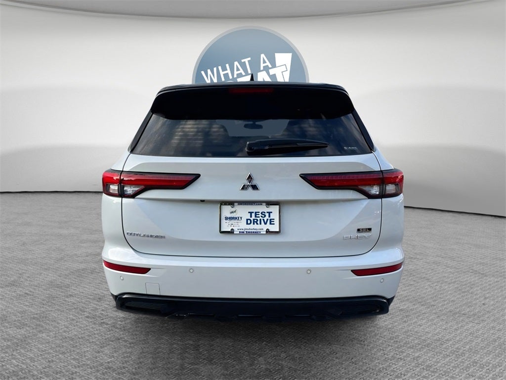 2025 Mitsubishi Outlander PHEV Base