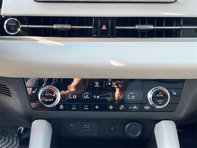 2025 Mitsubishi Outlander PHEV SEL