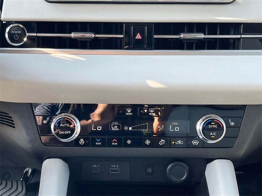 2025 Mitsubishi Outlander PHEV SEL