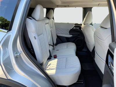 2025 Mitsubishi Outlander PHEV SEL