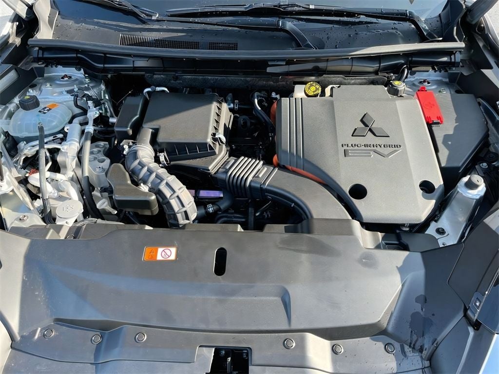 2025 Mitsubishi Outlander PHEV SEL