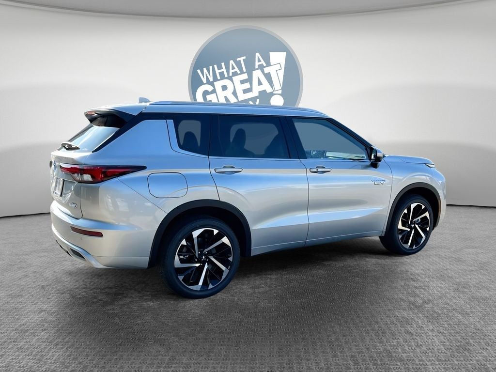 2025 Mitsubishi Outlander PHEV SEL