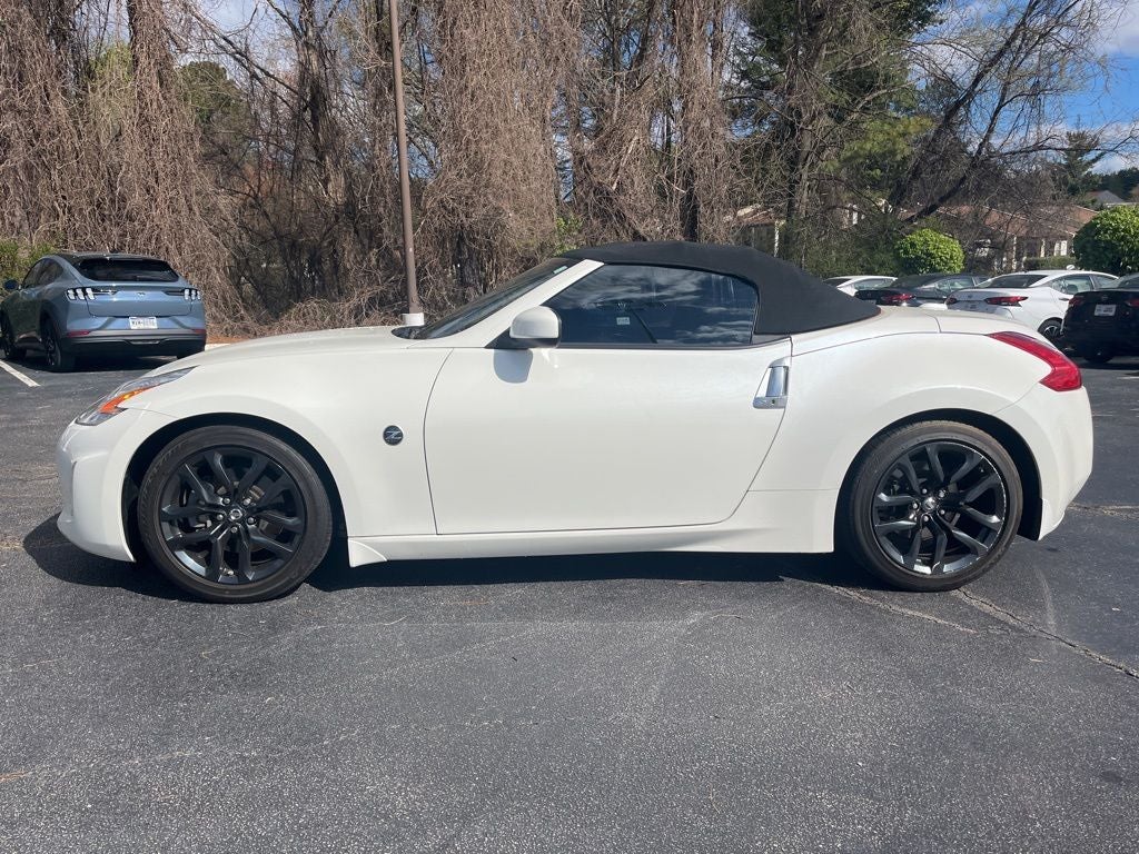 2016 Nissan 370Z Touring