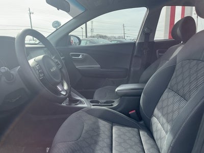 2022 Kia Niro LX