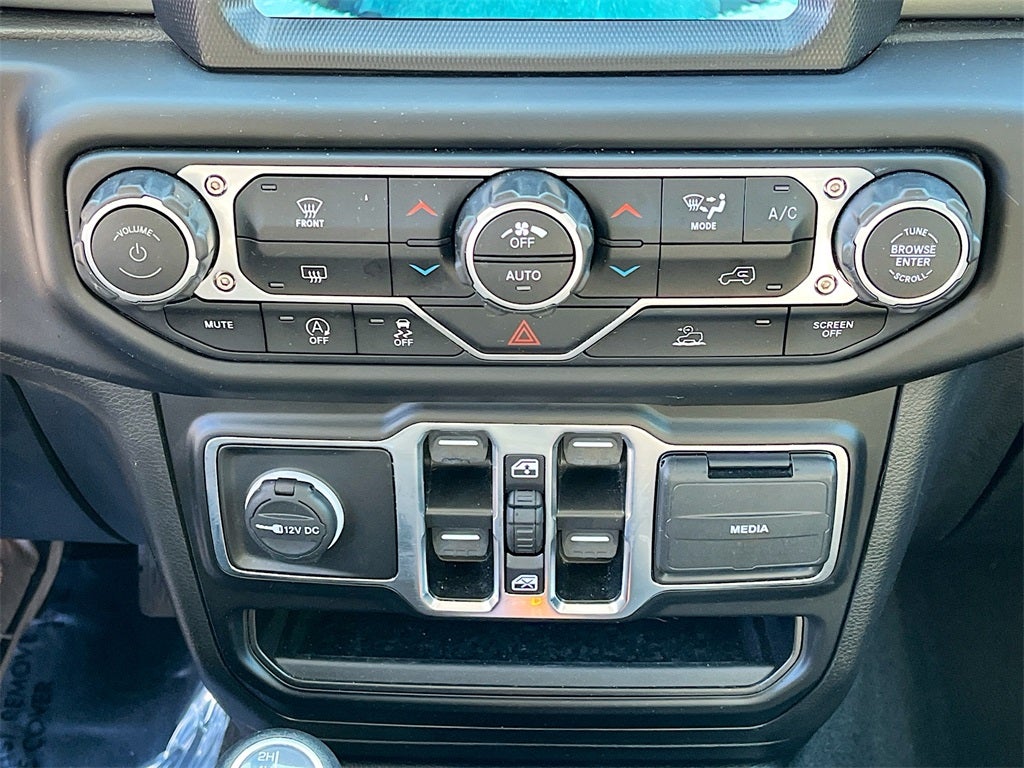 2023 Jeep Gladiator Overland