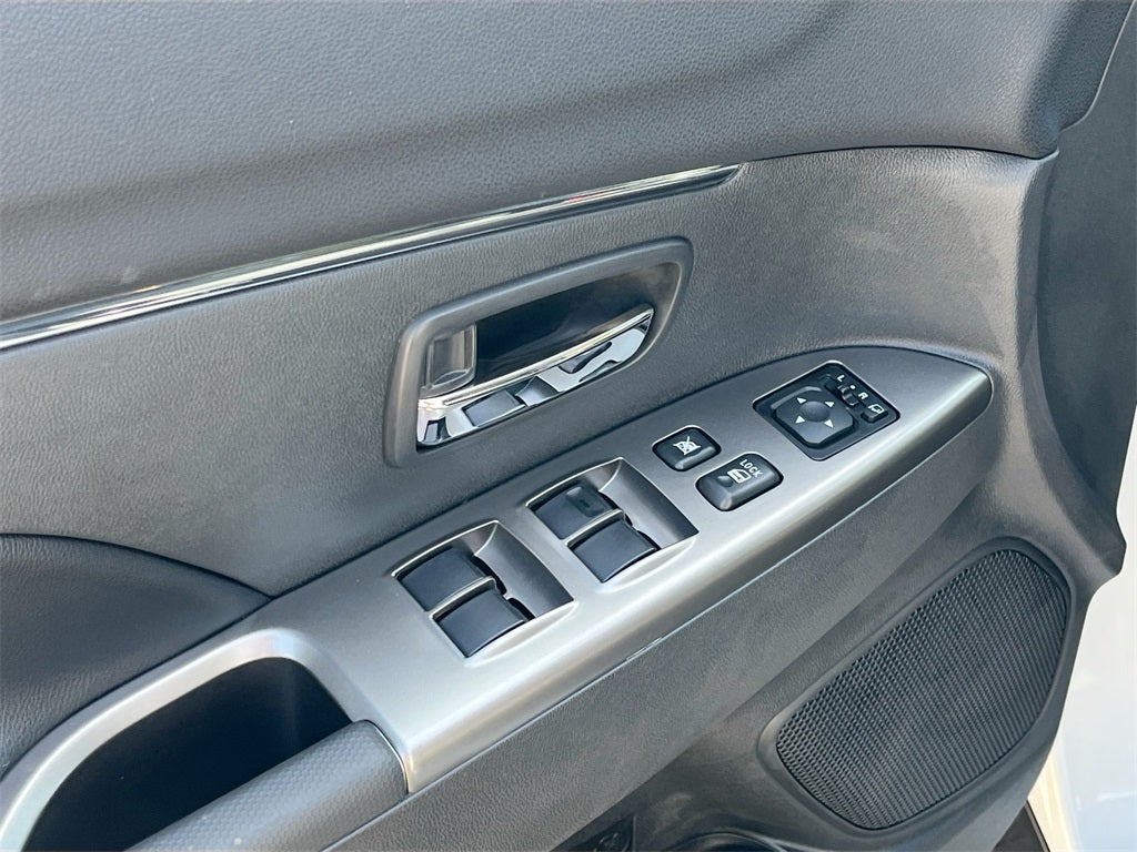 2025 Mitsubishi Outlander Sport 2.0 SE