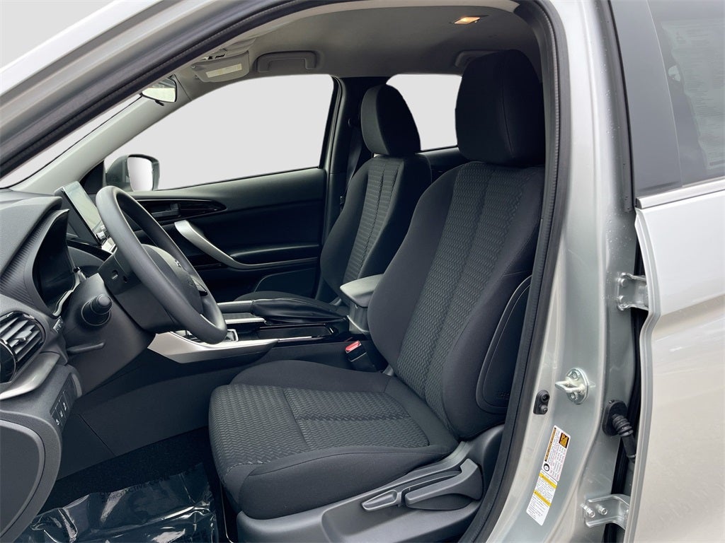 2025 Mitsubishi Eclipse Cross LE