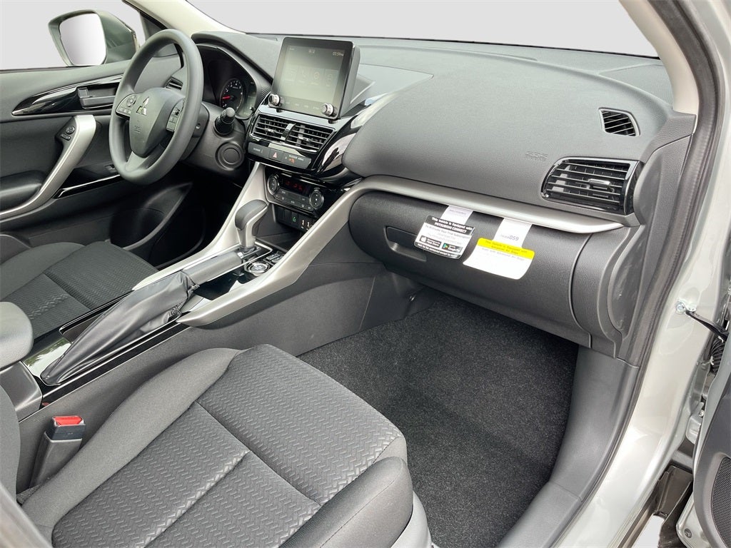 2025 Mitsubishi Eclipse Cross LE