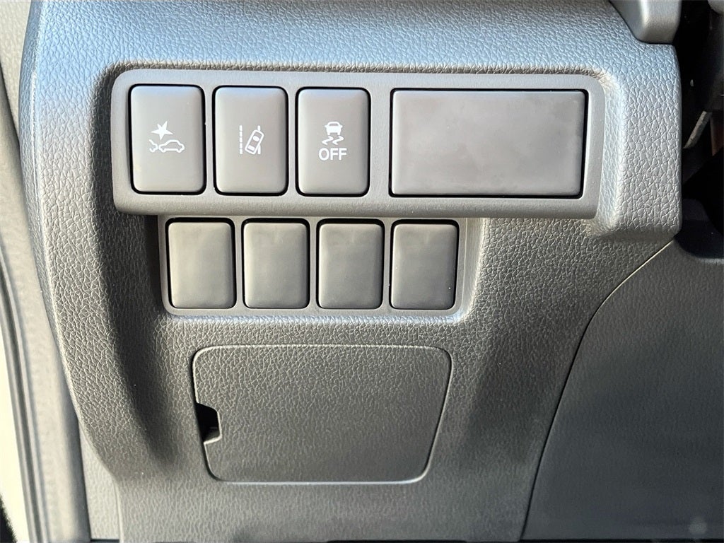 2026 Mitsubishi Eclipse Cross LE