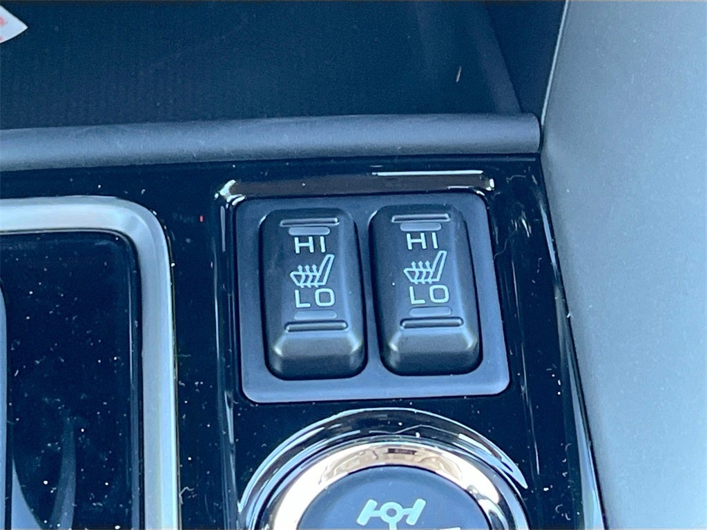 2026 Mitsubishi Eclipse Cross SE Panoramic Sunroof Package