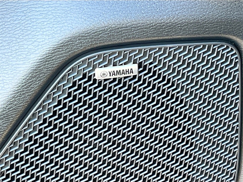 2025 Mitsubishi Outlander ES