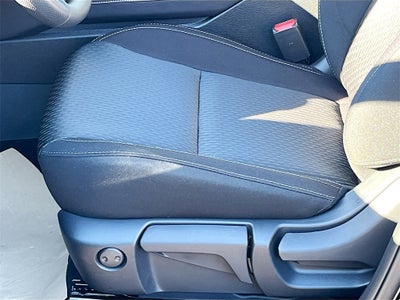 2025 Mitsubishi Outlander ES