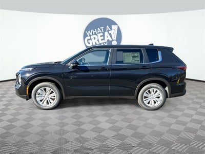 2025 Mitsubishi Outlander ES