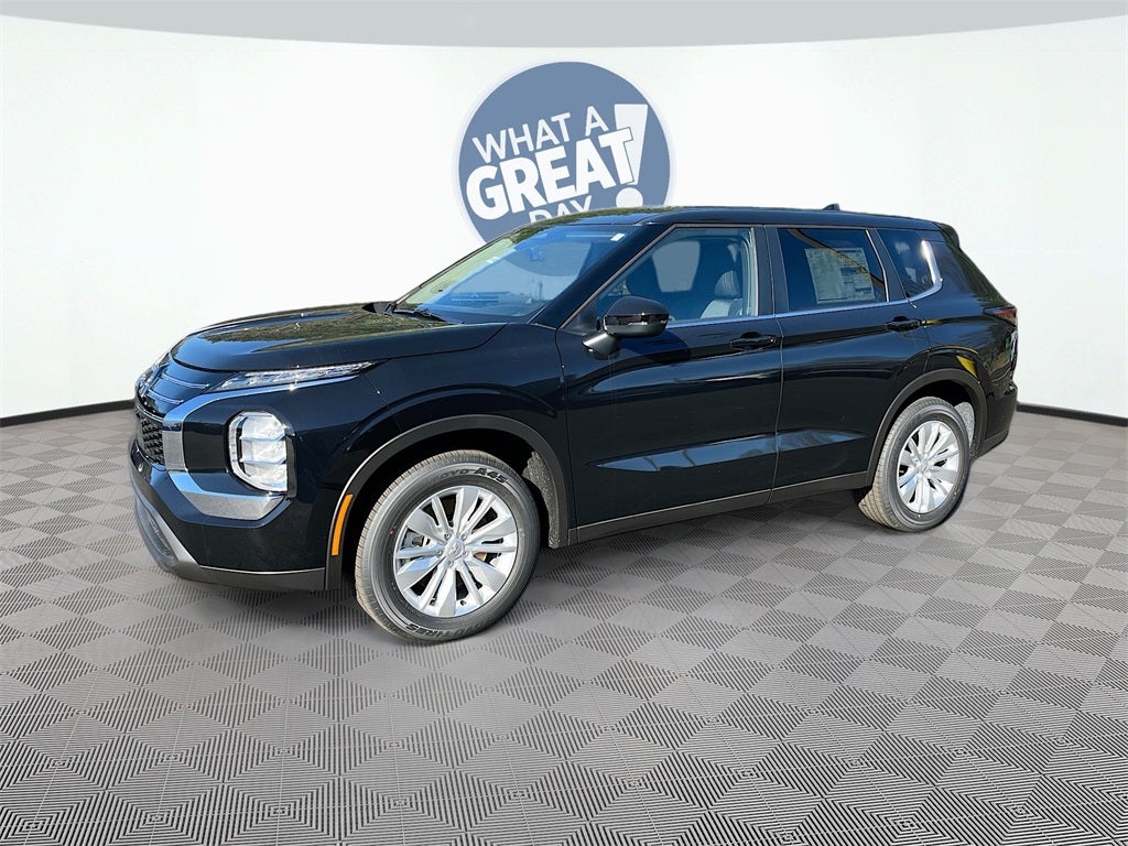 2025 Mitsubishi Outlander ES