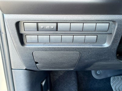 2025 Mitsubishi Outlander ES