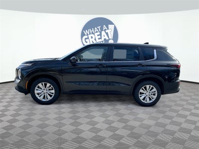 2025 Mitsubishi Outlander ES