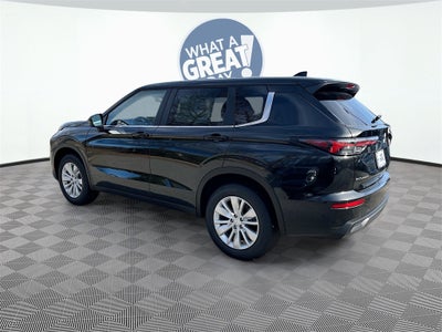 2025 Mitsubishi Outlander ES