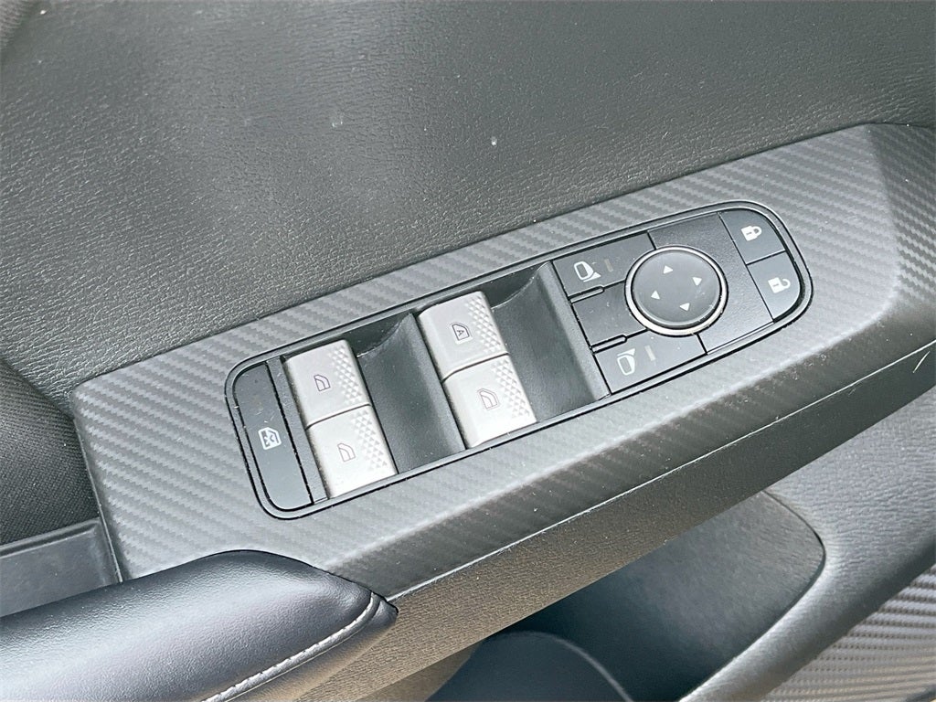 2024 Mitsubishi Outlander ES