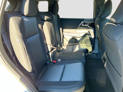 2025 Mitsubishi Outlander ES