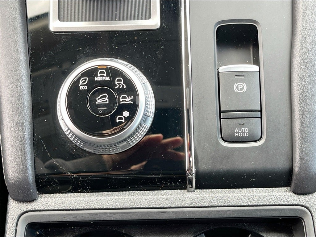 2024 Mitsubishi Outlander ES