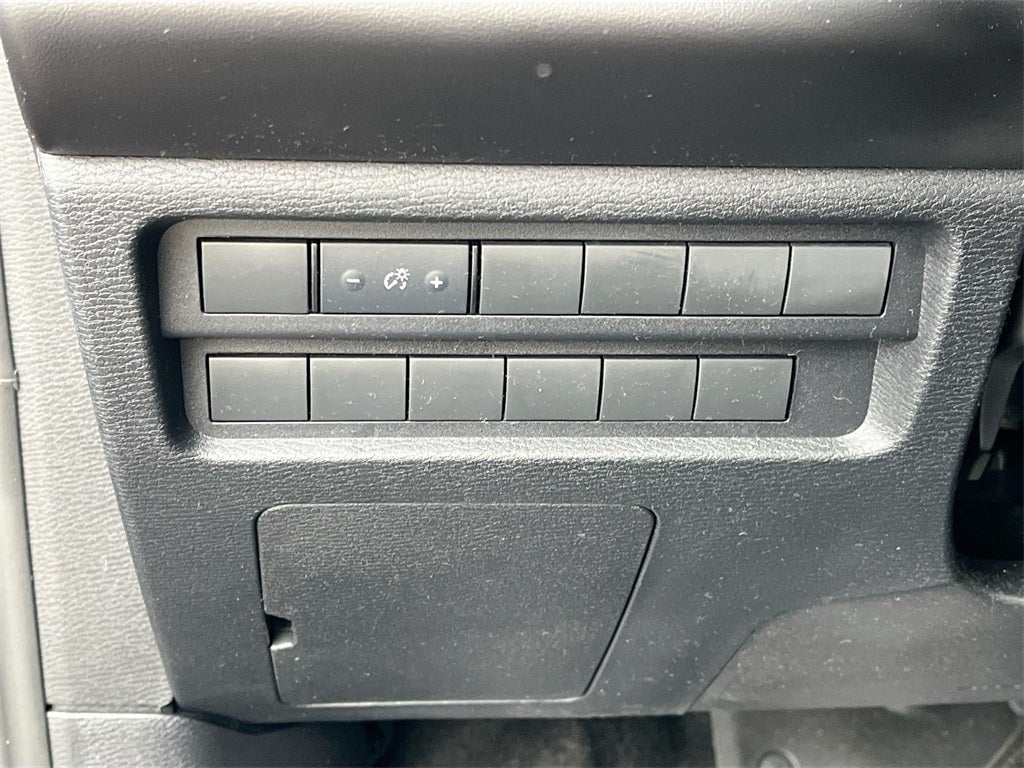 2024 Mitsubishi Outlander ES