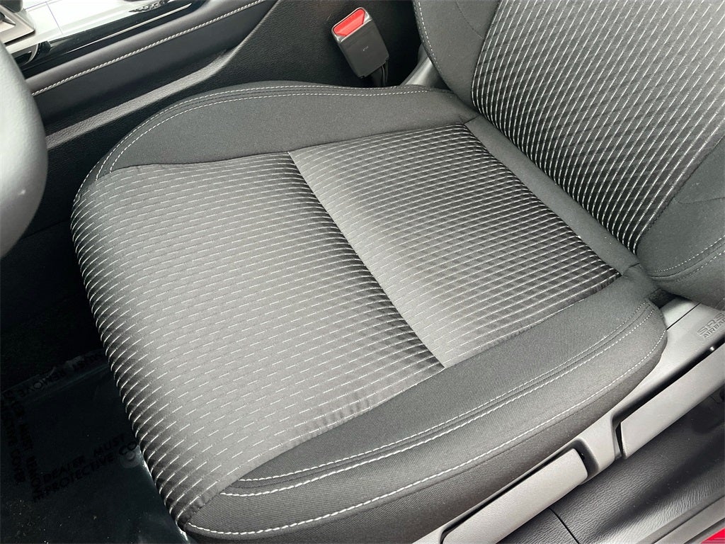 2025 Mitsubishi Outlander ES