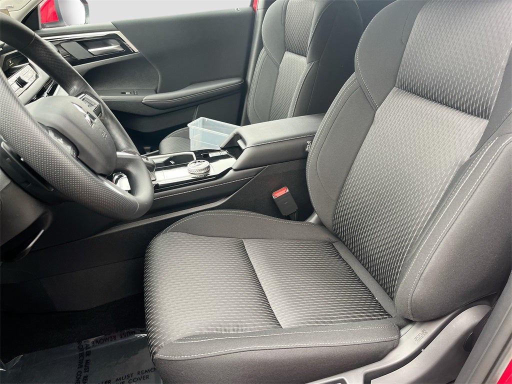 2025 Mitsubishi Outlander ES