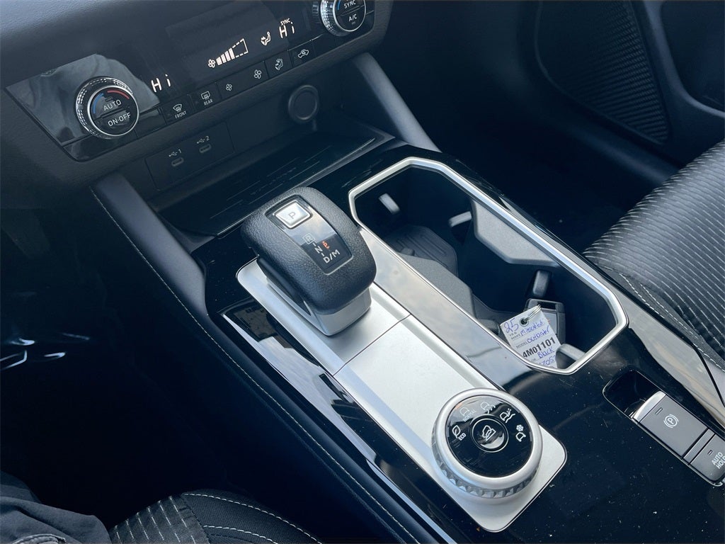 2025 Mitsubishi Outlander ES