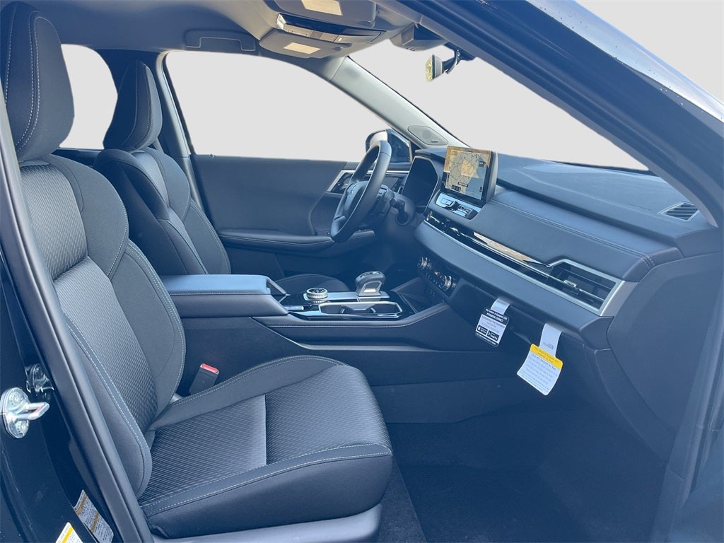 2025 Mitsubishi Outlander ES