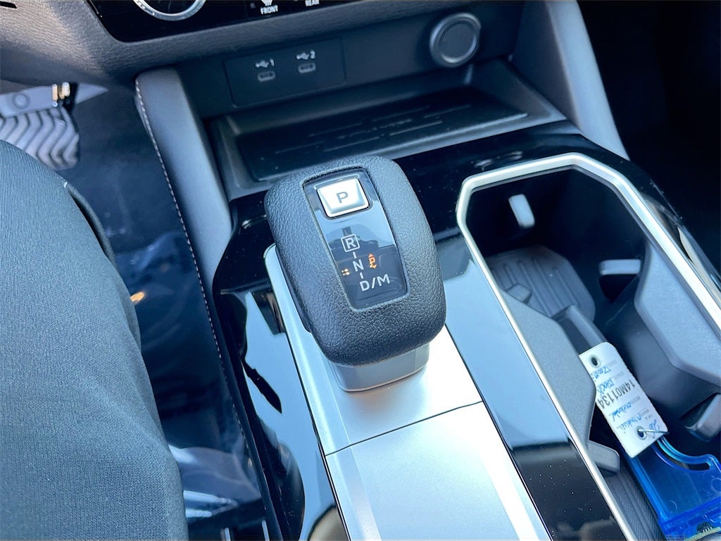 2026 Mitsubishi Outlander ES